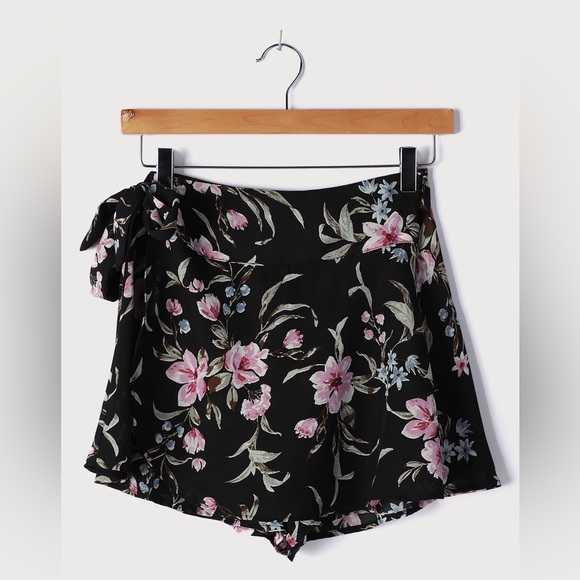 Black Floral Print Wrap Skort - Picture 6 of 8